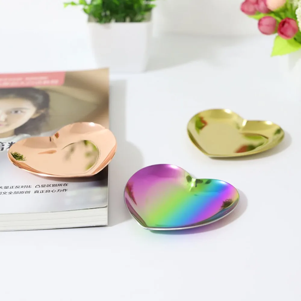 

Heart-shaped Jewelry Storage Tray Golden Ins Bracelet Storage Plate Simple Electroplate Jewelry Display Tray Home Decoration