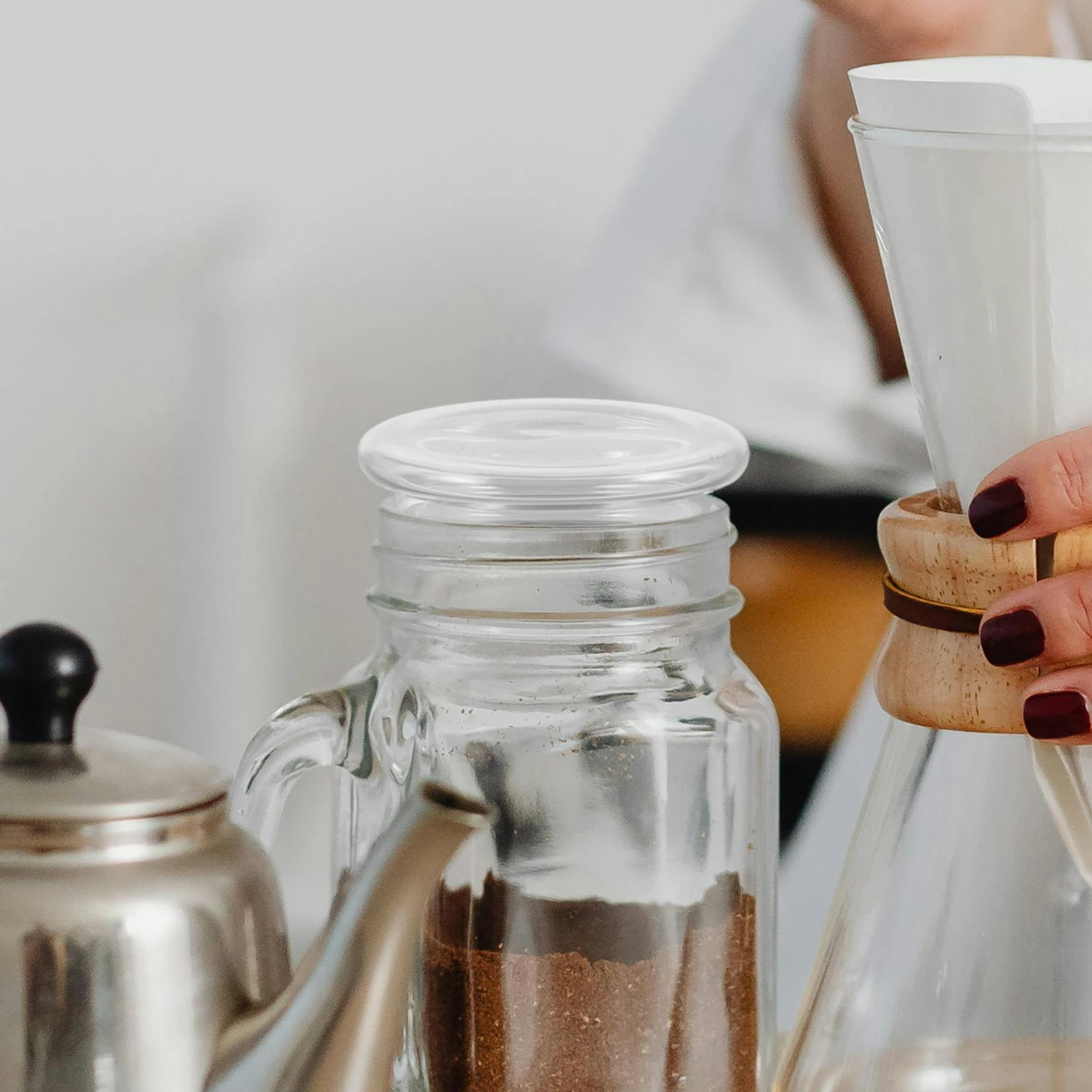 

2Pcs Glass Pitcher Lids with Silicone Fit Replacement Covers for Tea Pots Water Jugs Kettles Insulated Universal Fit