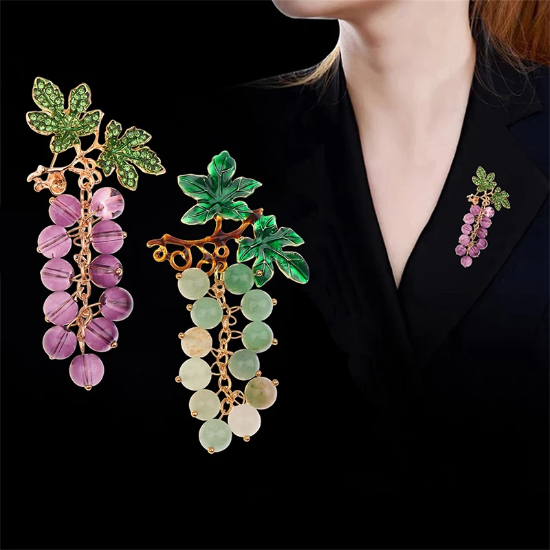 Exquisite Fruit Brooch Vintage Elegant Grape Bunch Rhinestone Brooch Wedding Party Casual Brooches Pins Clothing Jewellery