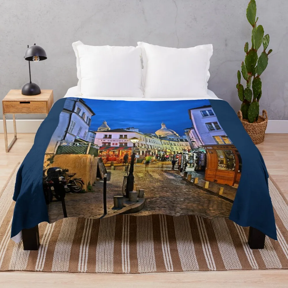 Night falling in Montmartre - Paris Throw Blanket Moving christmas gifts Blankets