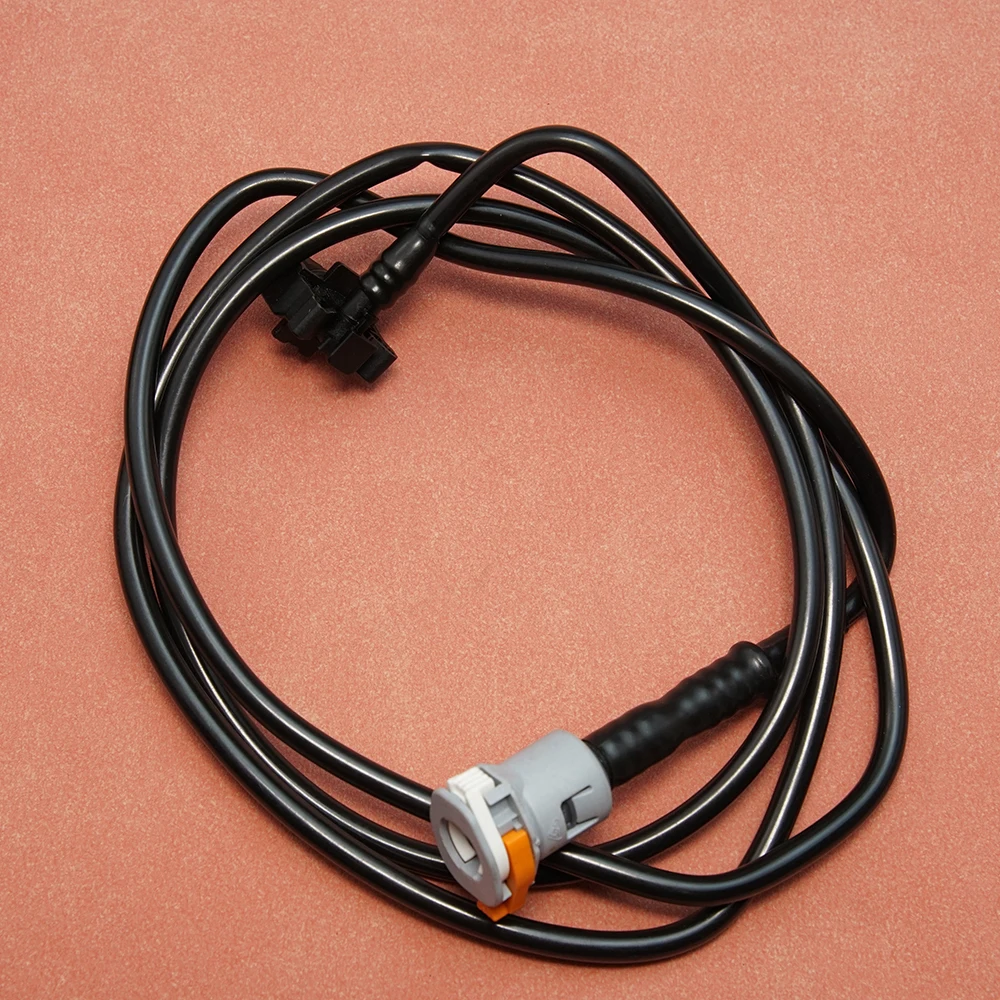 For VOLVO V40 2013-2015 Radiator Lower Hose 31319349 Coolant Water Pipe Drain Tube Connection