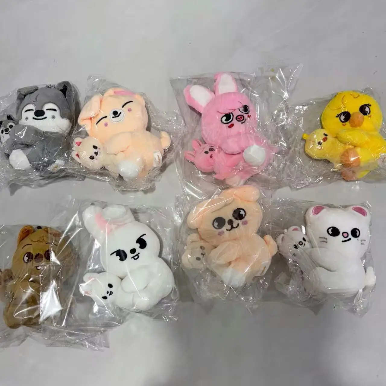 SKZOO – porte-clés en peluche, poupée de taille magnétique, Attraction magnétique tenant les enfants Felix HyunJin Jisung Chan Seungmin, cadeaux pour Fans