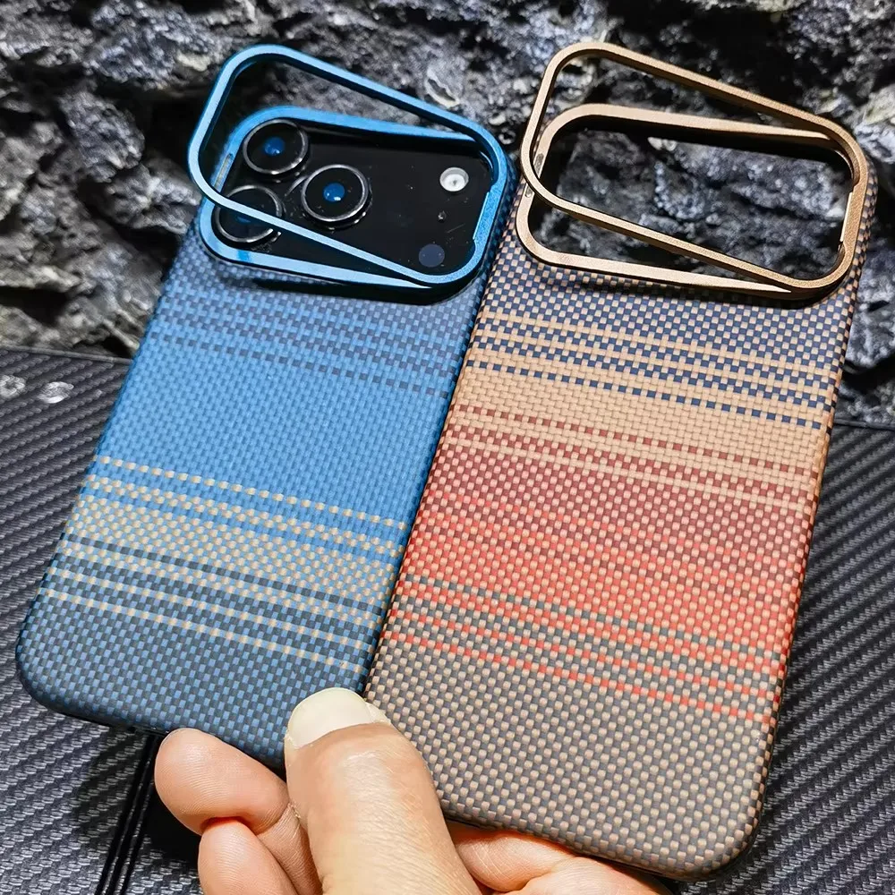 

Высококачественный чехол из углеродного волокна с подставкой для iPhone 17 Pro Max / iPhone 17 Pro, складная металлическая подставка-держатель для камеры