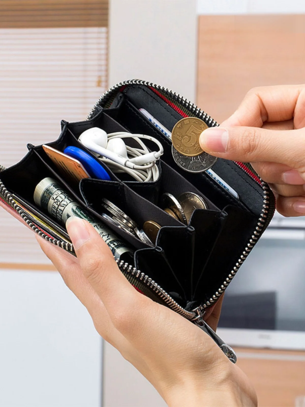 

Новинка 2023, многофункциональный кошелек для монет из натуральной кожи, RFID-держатель для карт с защитой от кражи, женский кошелек на молнии для хранения монет, маленькие деньги