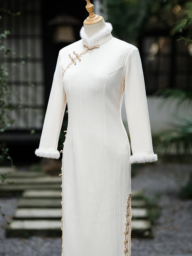 stunning-winter-sle-young-ele-thiened-fce-white-dr-retro-long-sve-midi-length-plain-color-for-women