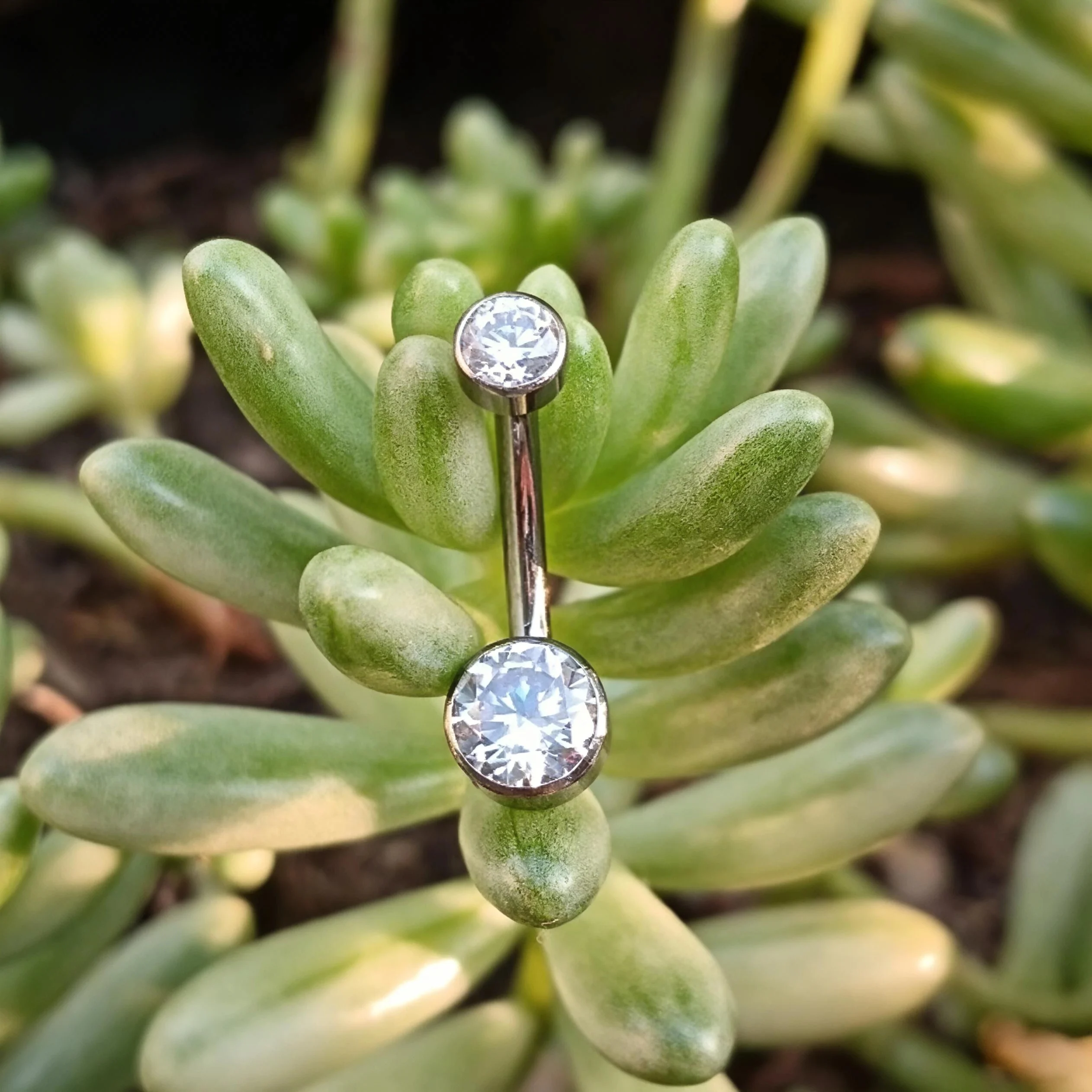 14G Right Grand ASTMF136 Titanium Belly Button Clear Zircon Bezel Piercing Internally Threaded Navel Ring Body piercing  Jewelry