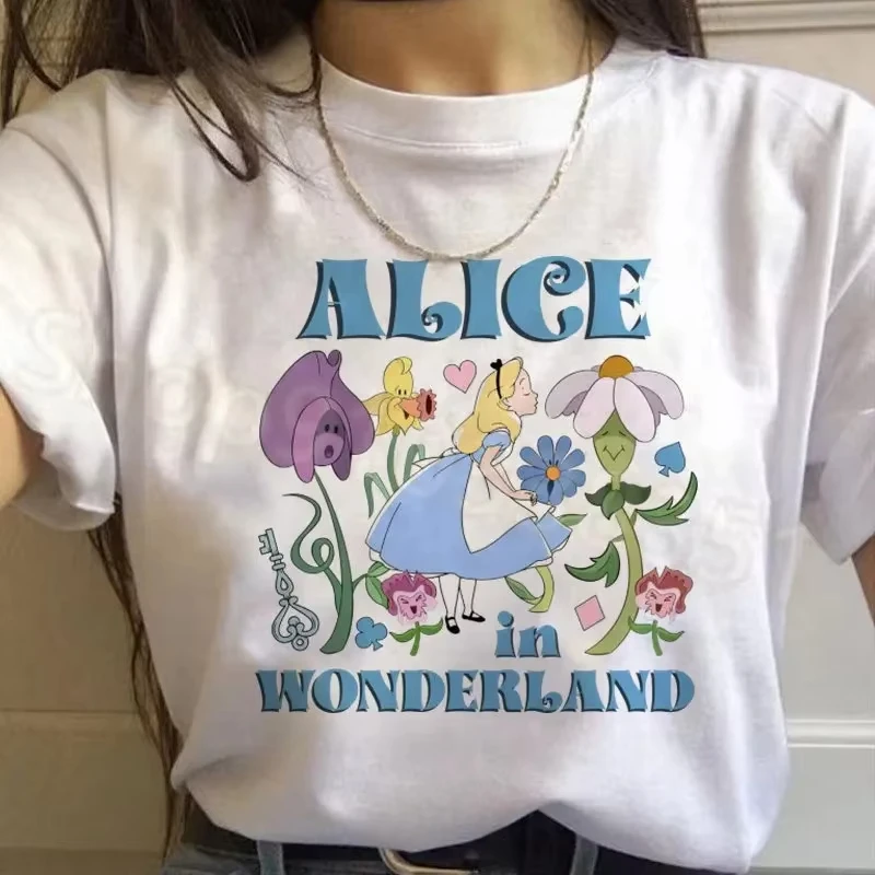 2026 NEW Printed T-shirt featuring Alice in Wonderland from the animated cartoon suitable for both men and women for family use.
