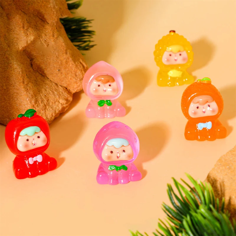 1PCS Mini Luminous Statue Fruit Cubs Ornaments Resin Fruits Strawberry Orange Peach Micro Landscape Car Desktop Decoration