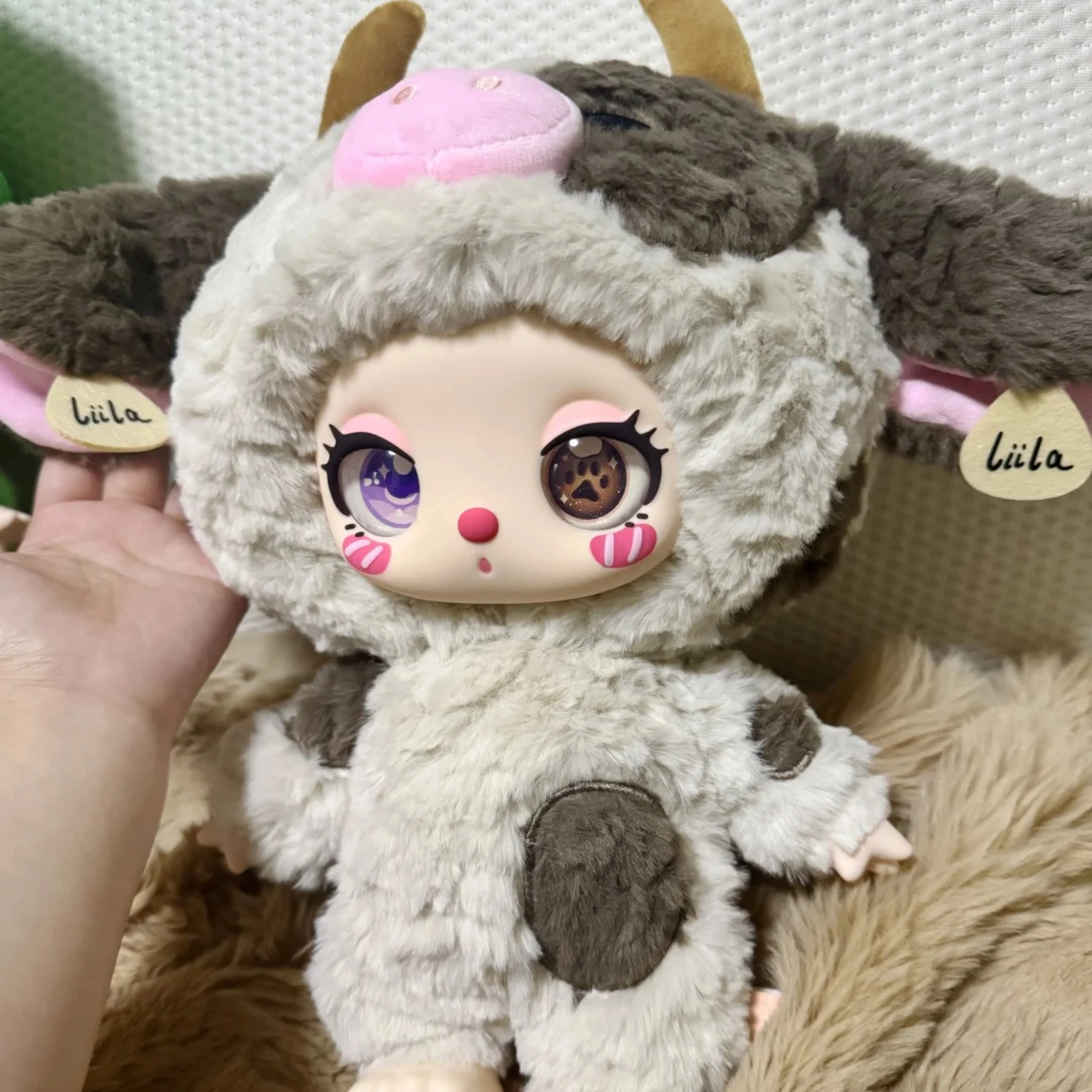 Liila Zoo Cat Liila Original, caja ciega de felpa de vinilo auténtico 600%, figura coleccionable, adorno de escritorio, decoración acogedora para habitación, regalo para niños