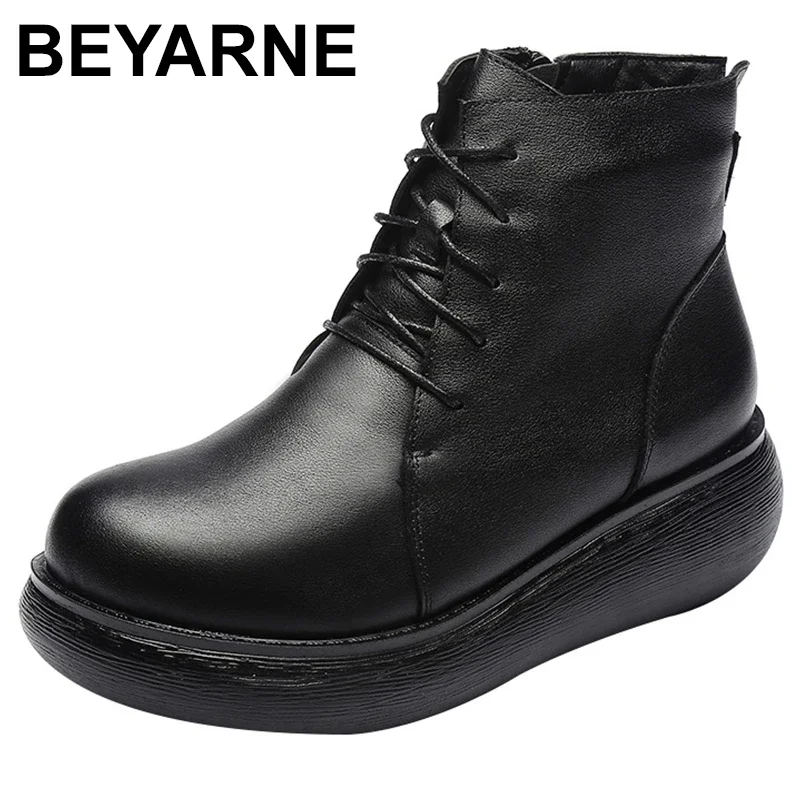 

Winter Genuine Leather Ankle Boots Handmade Lady Soft Flat Shoes Comfortable Casual Moccasins Side Zip Ankle Boots