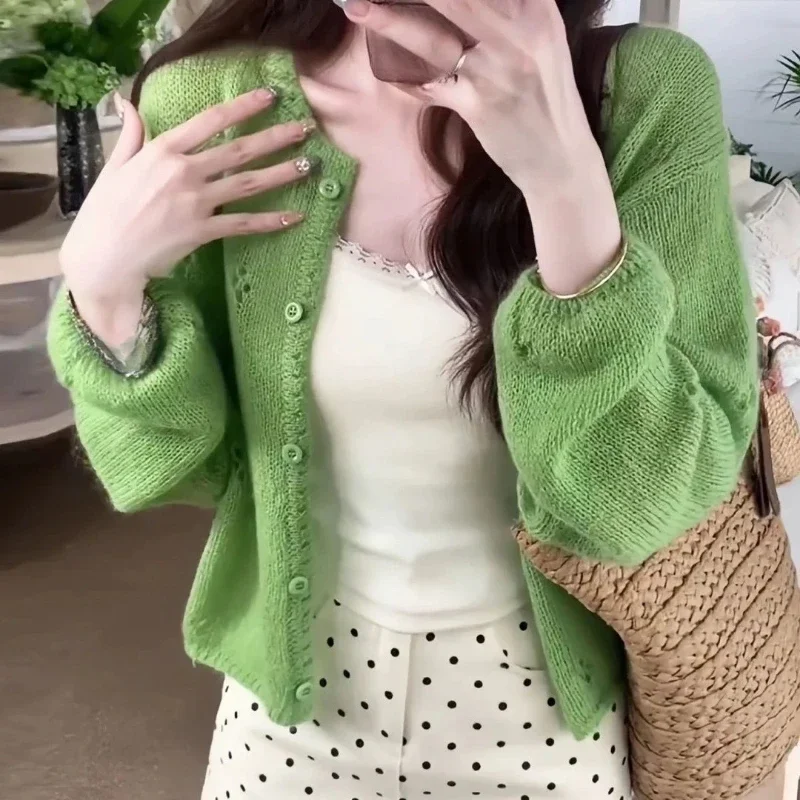 

Осень 2023, вязаный кардиган с вырезами, Harajuku, однотонные однобортные свободные укороченные свитера Y2k, эстетические повседневные пальто в стиле гранж