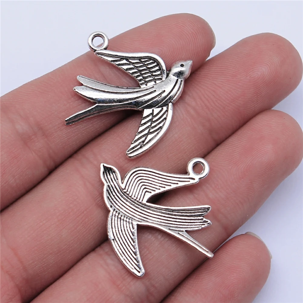 WYSIWYG 5pcs 29x28mm Vintage Flying Bird Swallows Charms For Jewelry Making Antique Bronze Color Bird Charms Swallows