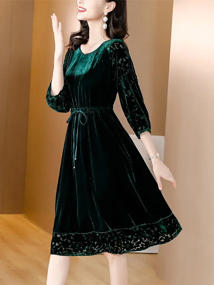 Autumn Winter Solid Velvet Hollow Out Dress Female Korean Vintage Hepburn Luxury Long Dress 2024 Elegant Bodycon Evening Dress