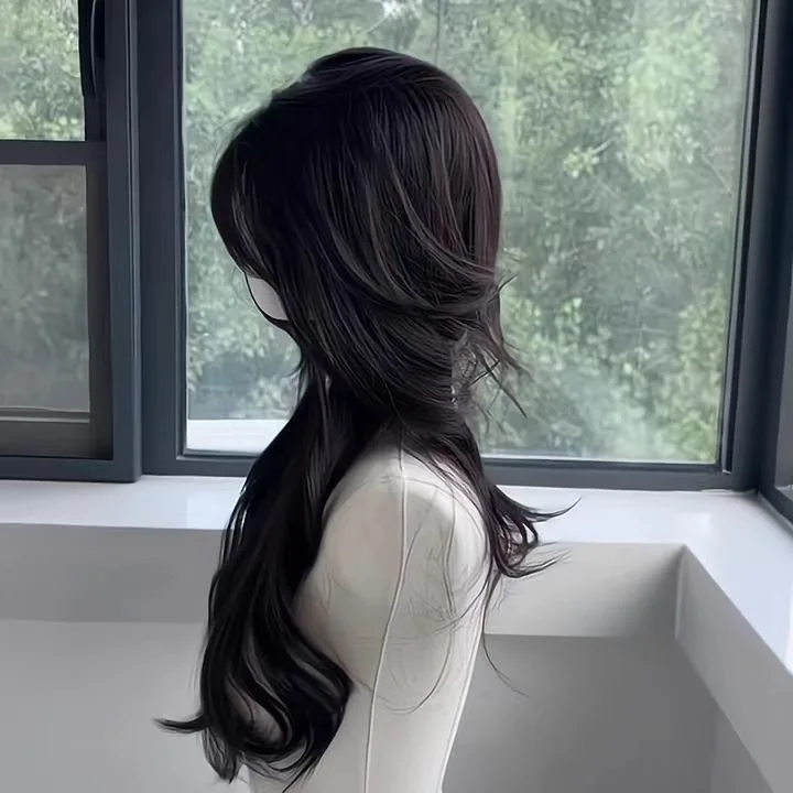 Long Wavy Synthetic Wig with Bangs for Women, Natural Look Full Head Cosplay Party Daily Fashion Heat Resistant Hairpiece