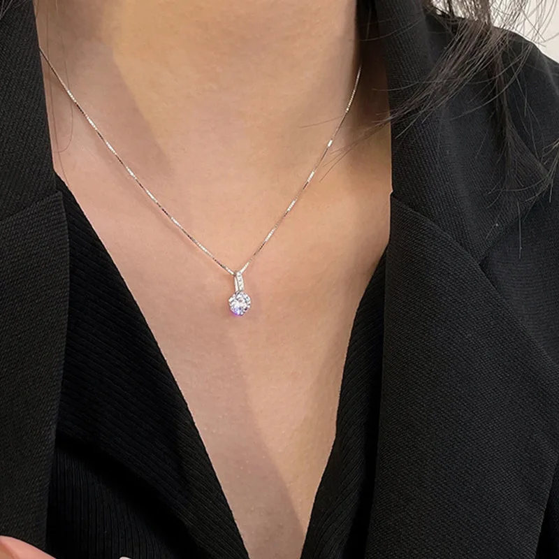 Acryl-Zirkon-Anhänger-Halskette, schlichte silberfarbene Kristall-Halskette für Damen, elegantes Party-Schmuckgeschenk für Frauen – Detail 4