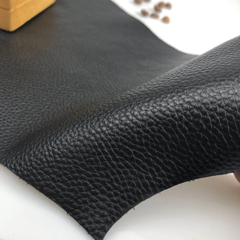 مادة جلدية ناعمة من جلد البقر الأسود بالكامل، نسيج جلد الأريكة من الطبقة الأولى، مادة خام من جلد البقر الأصلي حقيبة ناعمة يمكنك صنعها بنفسك