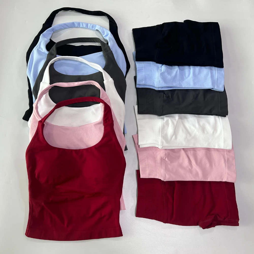 

No Logo Women Gym Set Halter Tops High Waist Scrunch Seamless Shorts Fitness Clothes Activewear Workout Set Outfits Gym Suit