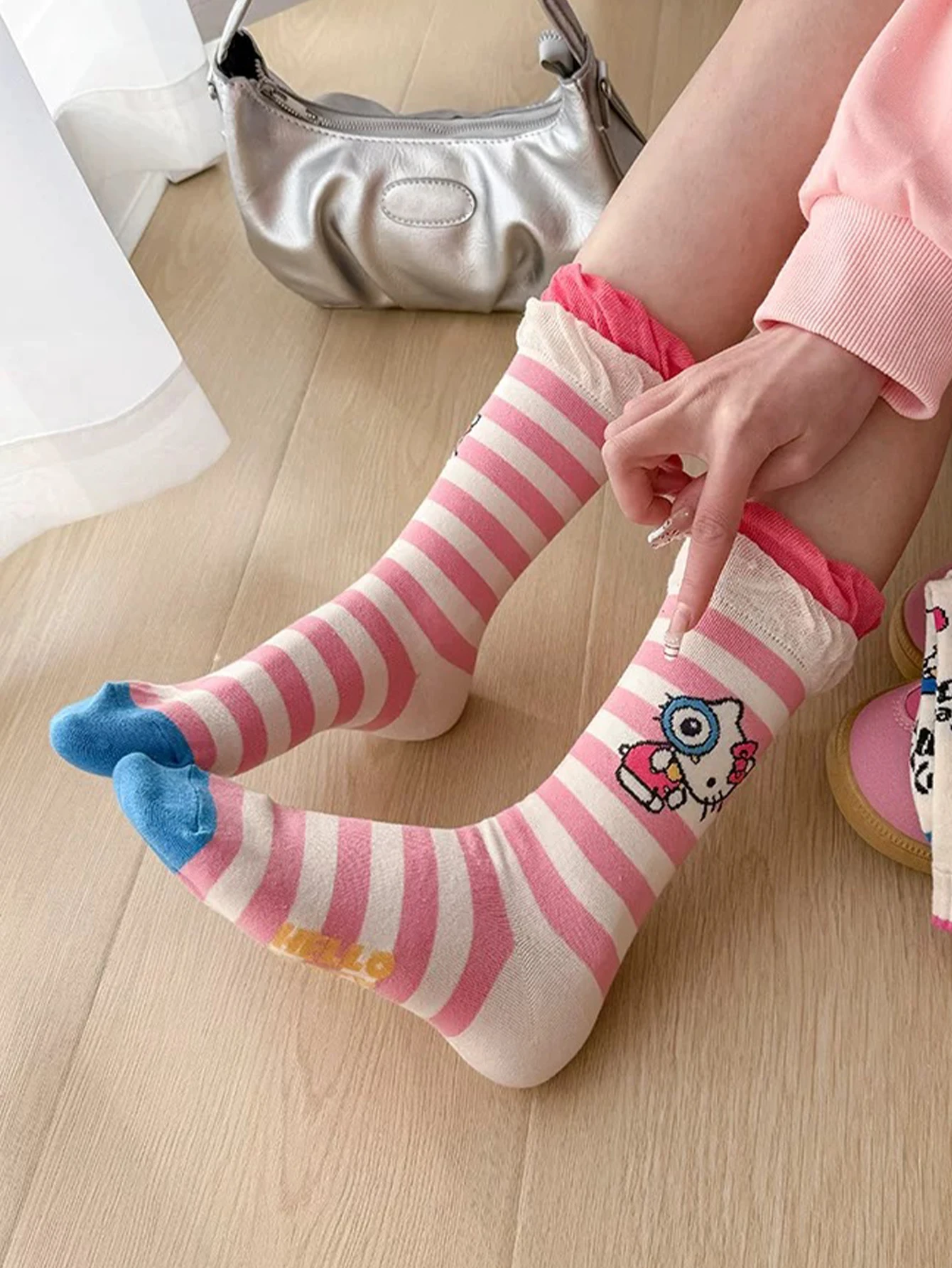 5/10/15 paia di miniso casuali Nuovo modello sanrio Cartoon hello Kitty Calzini a metà polpaccio da donna comodi e traspiranti