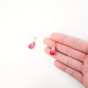 Kreativer rotes Granatapfel -Samenanhänger, goldene Ohrstolme, Mini -Früchte, handgefertigter Schmuck, Granatapfel -Dangle -Ohrringe, für sie anwesend 6 Hauptverkäufe früh unterstützt - №5