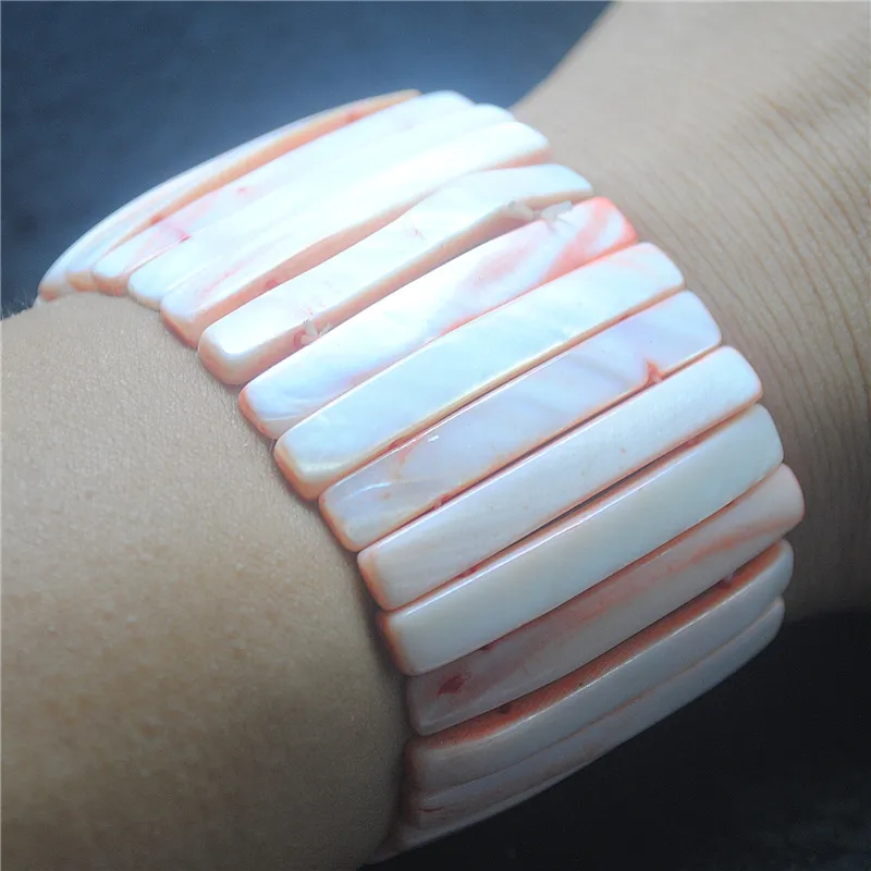 

1PC NEW WOMEN BRACELETS MOTHER OF PEARL MATERIAL WITH ELASTIC WIRE IT COULD BE FLEXIABLE