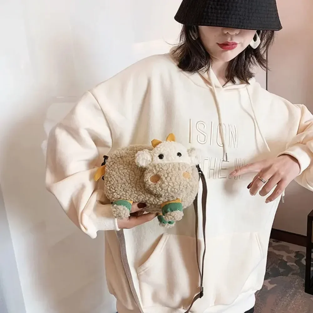 

Kawaii Japanese Style Plush Shoulder Bag Cute Faux Fur Crossbody Purse with Pom Pom Keychain, Girls Winter Soft Teddy Bag