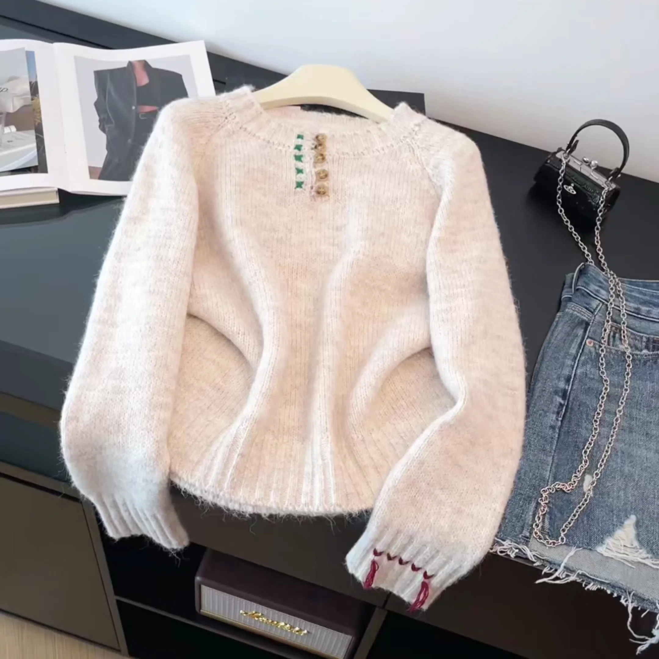 المرأة المشمش الخامس الرقبة متماسكة البلوز سترة 2000s خمر الكورية نمط طويلة الأكمام دافئ سترة الكشمير المعنقة للنساء الملابس 2025 #1