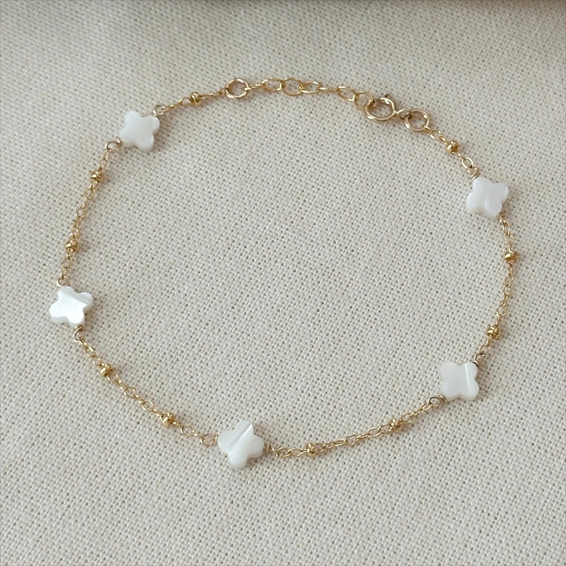 Mother of Pearl Clover Leaf Bracelet14K Gold Filled Dainty Luxury Bracelet Waterproof Tarnish Resistant Jewelry Gift for Women