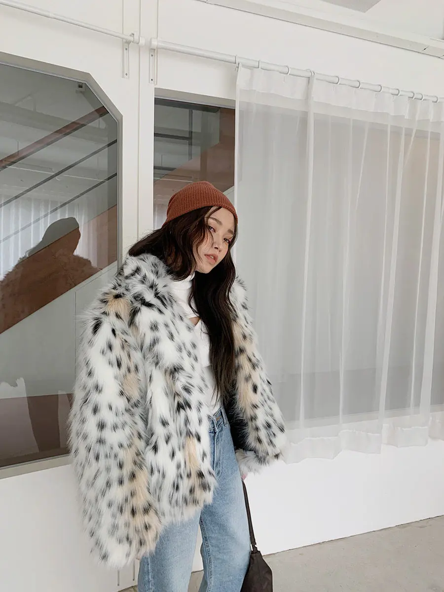 Otoño Invierno abrigo de piel chaqueta mujer piel sintética de zorro bolsillos de leopardo prendas de vestir exteriores ajustadas abrigo de piel grueso y cálido 2025 empalmado Casual