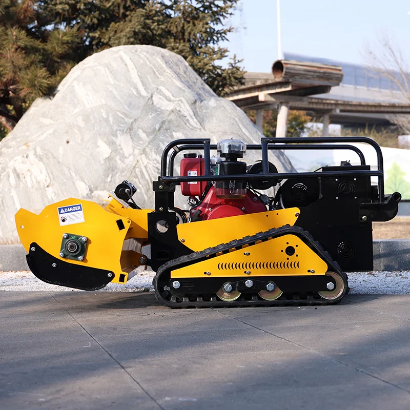 

Робот-газонокосилка с дистанционным управлением и лезвием Y-образной формы для травянистых участков, оснащенная мощным двигателем