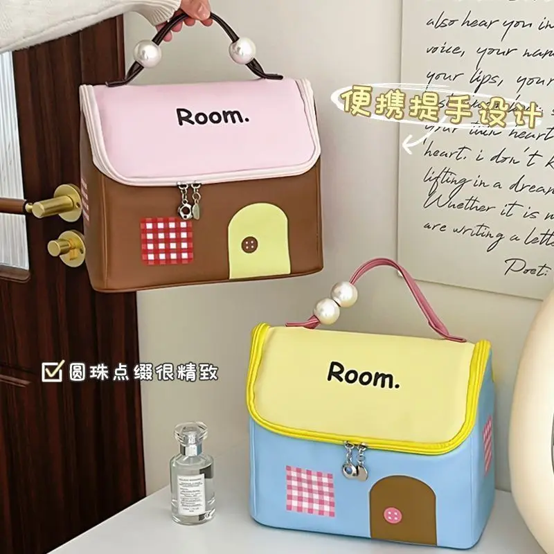 

Big house cosmetic bag waterproof large capacity portable travel storage bag fashionable and cute portable partition toilet bag