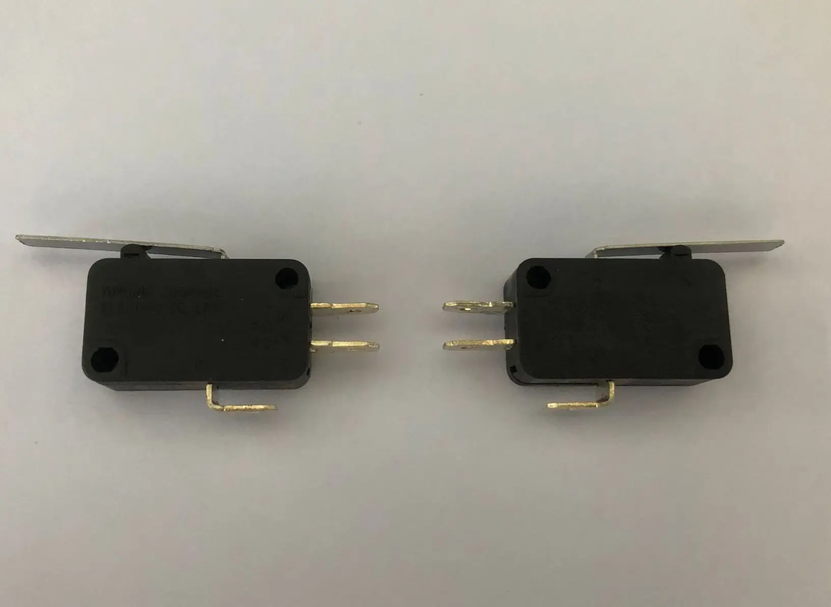 

Фотоэлемент SPDT 1NO 1NC 3Pin короткий фотоэлемент микро-переключатель