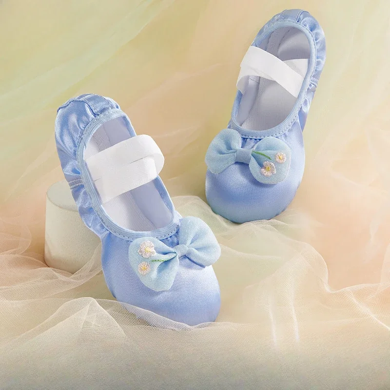 Customized Ballet Dance Shoes Satin Flower Children's Chinese Dance Soft Soled Performance Shoe ballerina shoes girls