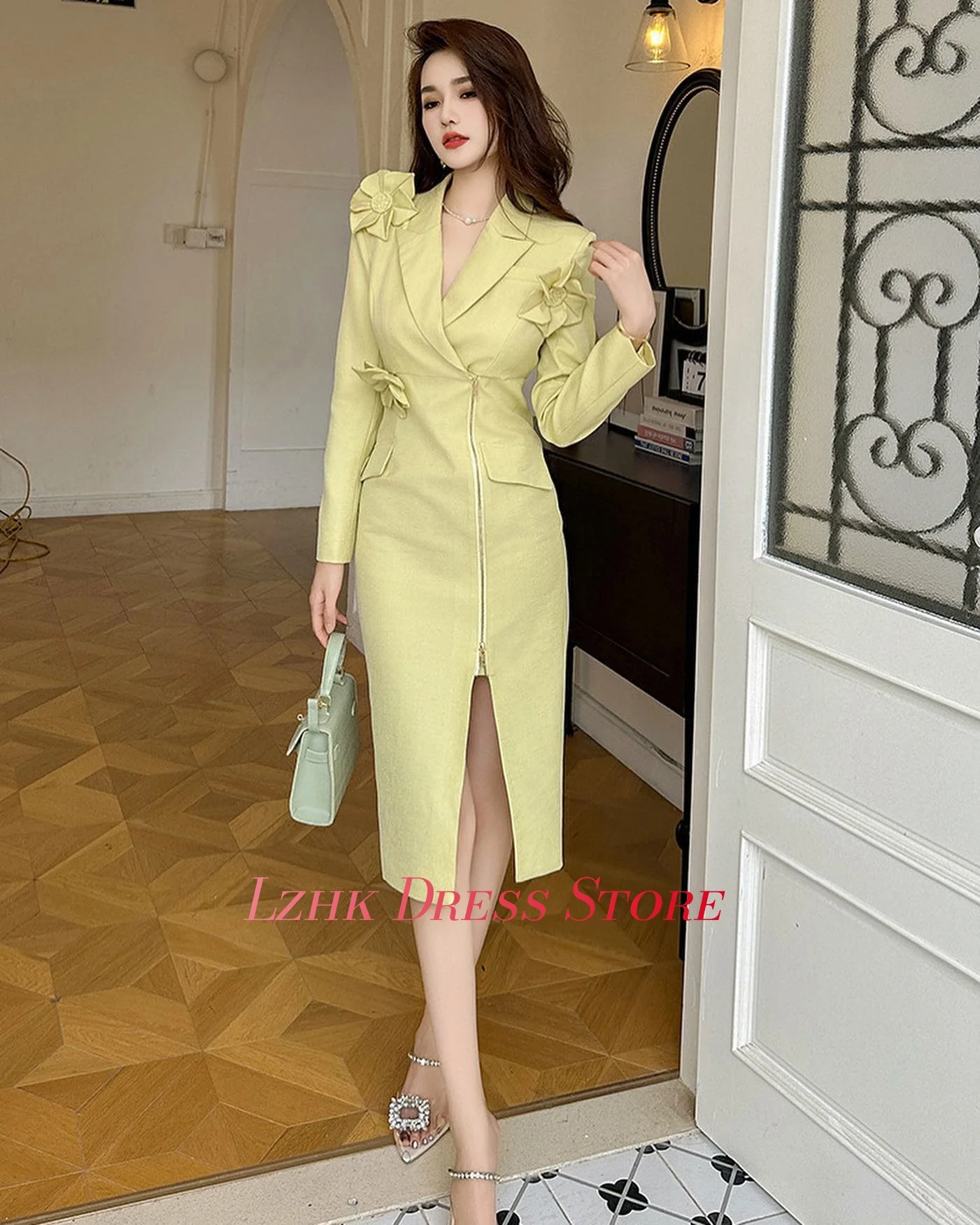 カスタムメイドの気質に合うジャージ素材のストレート3Dフラワーイブニングドレス、高品質ロングスリーブ、Vネック、膝丈、セレブリティガウン