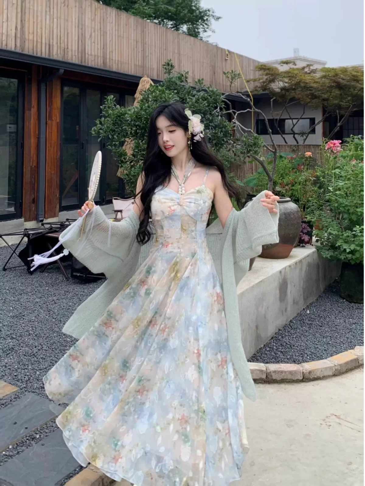 フレンチビーズ花柄シフォンプリントブルーシフォンホルター A ラインドレス女性のためのスリム妖精のような雰囲気ビーチ休暇マキシドレス