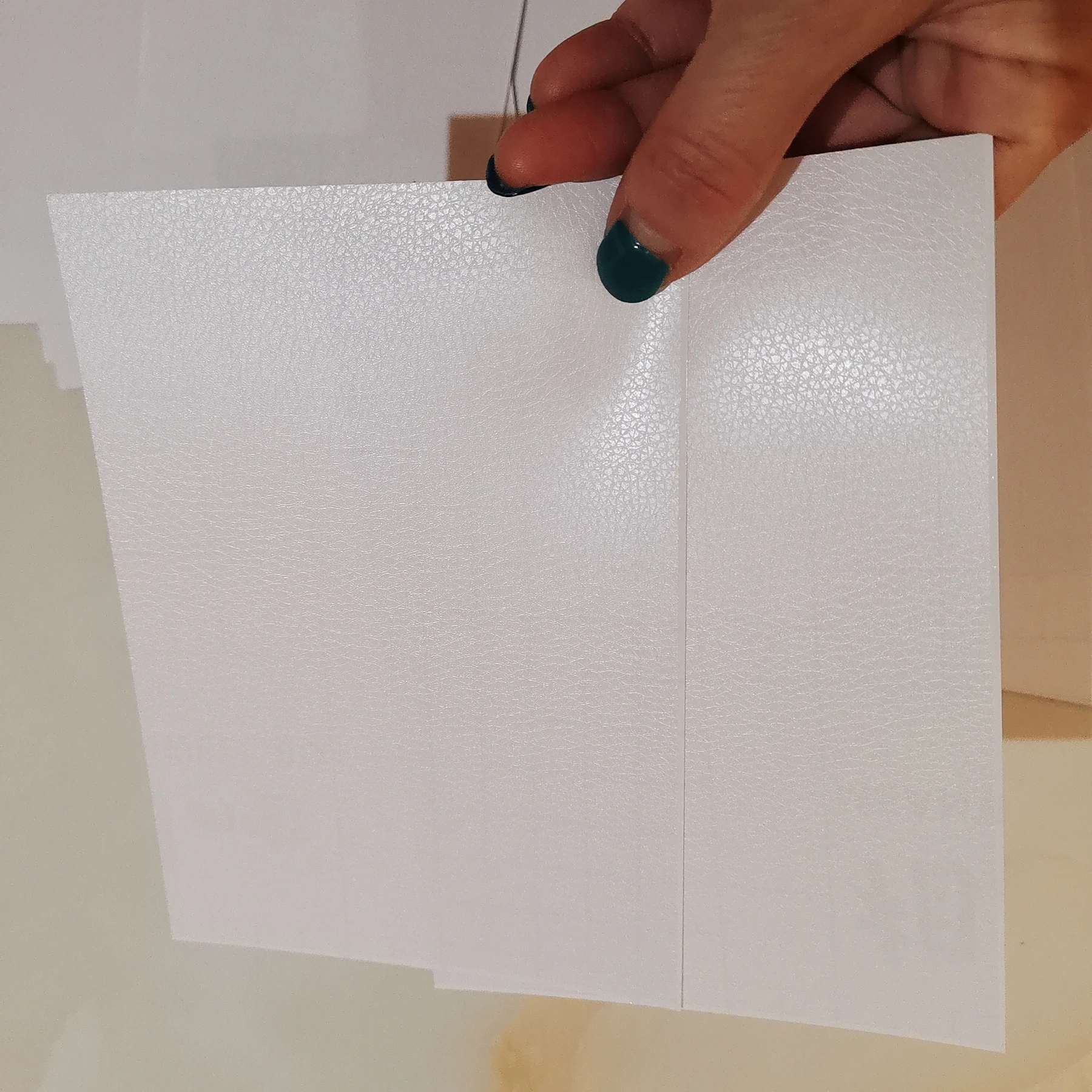 Snake Skin Plain 50 Sheets/ Bag Holographic Matched Adhesive Film Backside 150 X 105MM Cold Laminating On Photo DIY Package Card