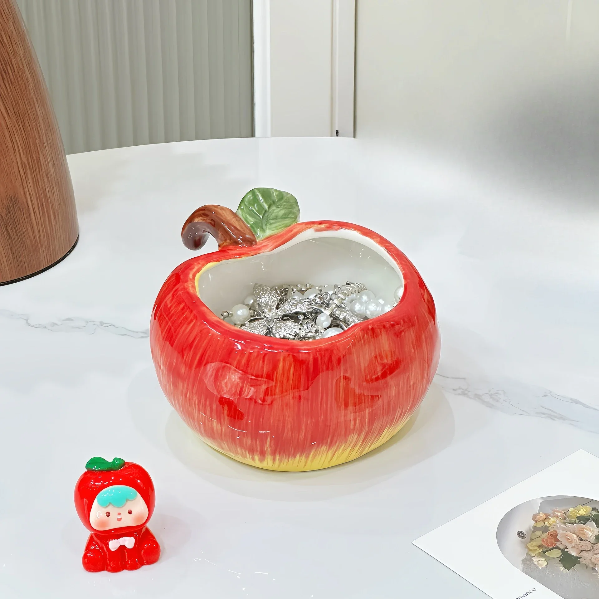 

Креативная коробка для хранения с милым яблоком, настольная коробка для хранения закусок, конфетный входной ключ, корзина для ювелирных изделий, высококачественная коробка для хранения