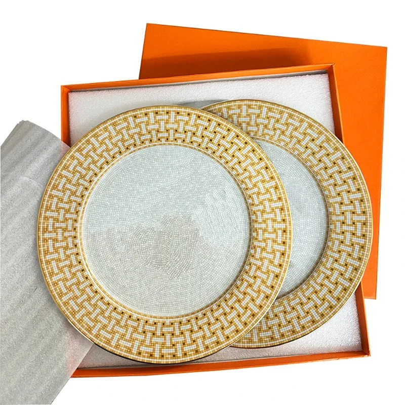 

Unique 2 Pcs Porcelain 10.5 Inch European Retro Tableware Western Flat Plate Bone China Home Round Ceramic Steak Plate