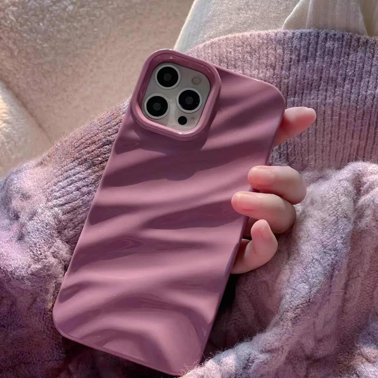 Fashion 3D Pleated Wrinkles Phone Case For iPhone 16 15 14 13 12 11 Pro Max 14 15Plus X XR XS Max Candy Color Shockproof Shell