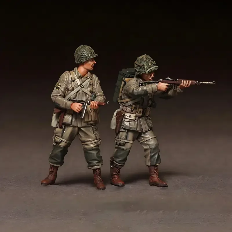 1/35 Soldier Resin Model WWII Soldier Figure GK -2,Military Theme Colorless and Self-Assembled