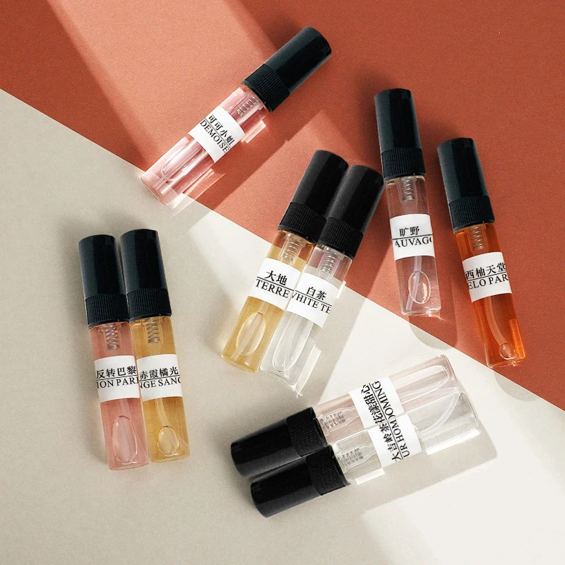 عطر زيتي 5 مل للنساء والرجال عينة رذاذ عطر سائل يدوم طويلاً نكهة الزهور والفاكهة للاستخدام اليومي