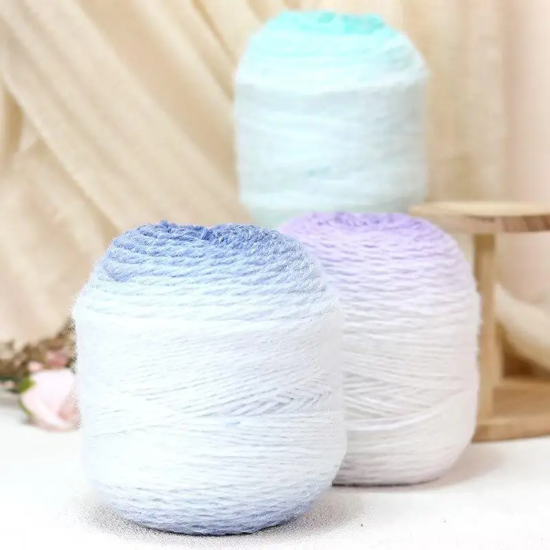 Handgefertigtes Häkelgarn aus Wolle, 200 g, mit Farbverlauf, weich und strapazierfähig, zum Stricken für Heimwerkerprojekte, zum Herstellen von Pullovern und Mützen. – Detail 3