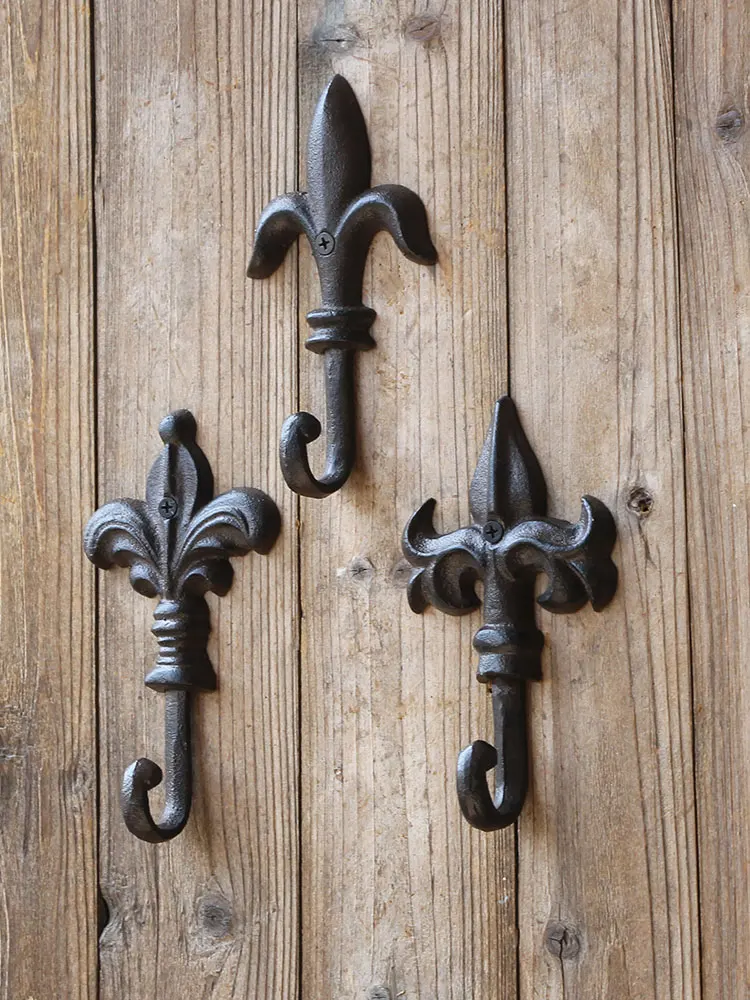 European style retro iron and cast iron hooks, courtyard gardens, outdoor creative decoration, clothes hooks, key hooks