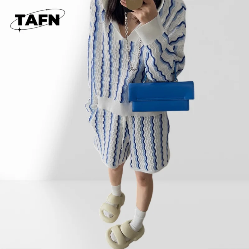 طقم صالة نسائي كاجوال من السراويل القصيرة وأعلى ملابس صيفية متطابقة طقم شورت قطني ناعم للنساء صيفي AH2120