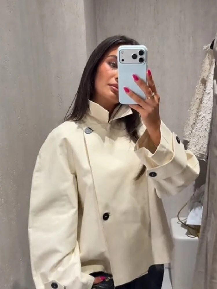 Neuer Vintage Stehkragen Trenchcoat für Damen, schick, mit Knöpfen, locker geschnitten, langärmelig, kurze Windjacke, Herbst-Pendler-Oberbekleidung 2026 – Detail 7