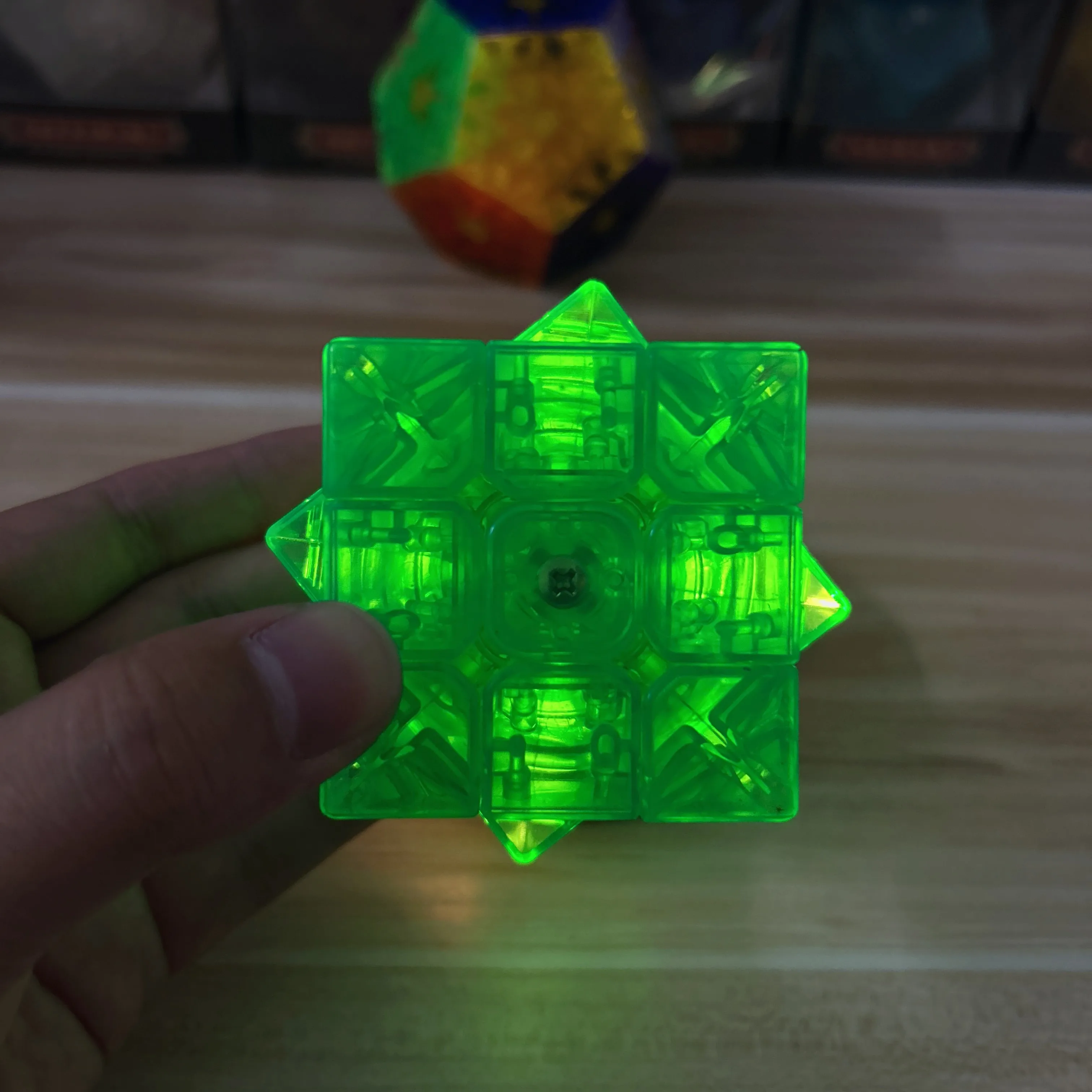 Moyu Limited Edition 3x3 Cube Pocket Cube Green Transparent Speed 3x3x3 Magic Cube Collection Profession Cube Education Toys