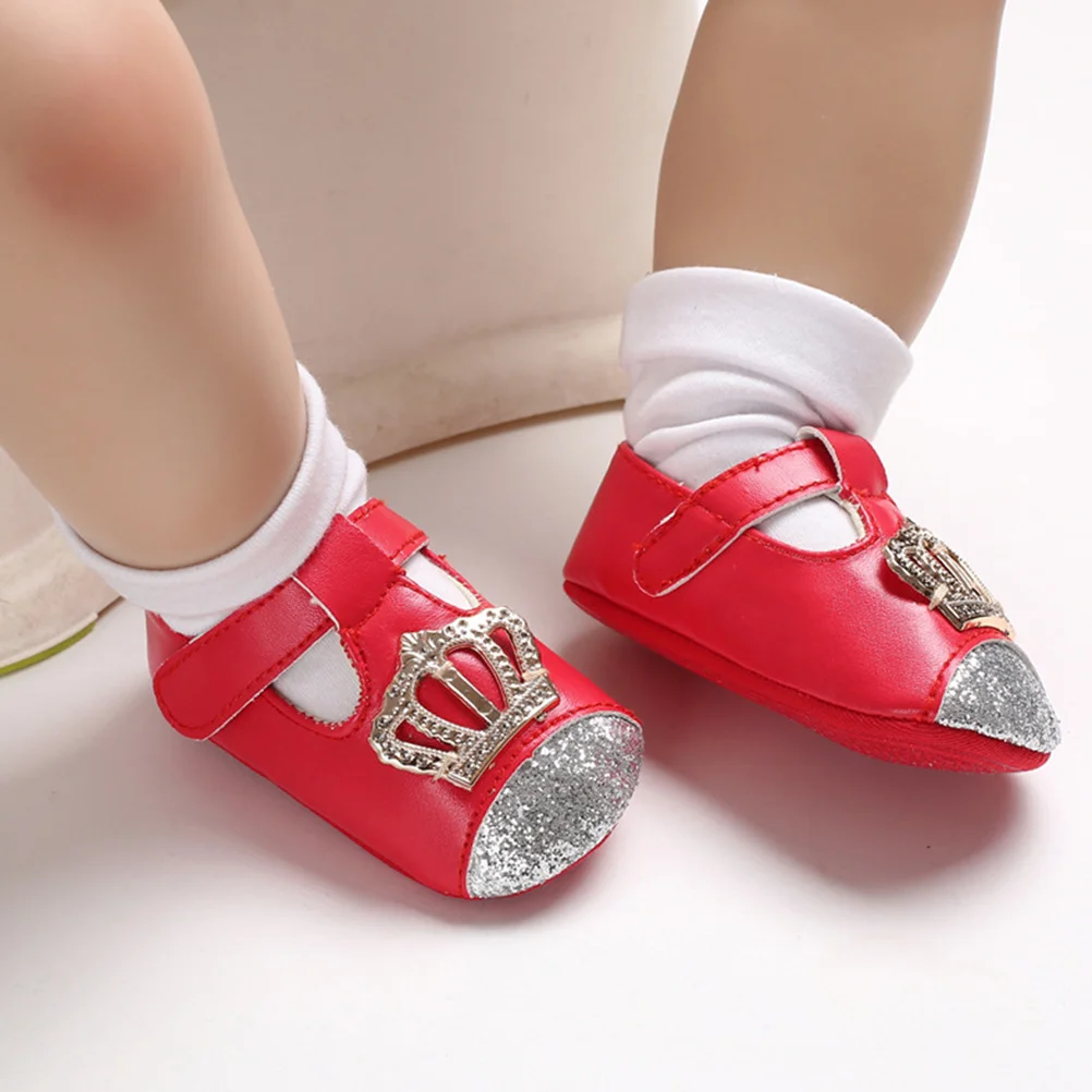 1 زوج طفلة ستار Prewalker المضادة للانزلاق الرضع وحيد الأحذية الأحمر 12 سنتيمتر لينة الدافئة مريحة عدم الانزلاق كتم هدية عملية للطفل