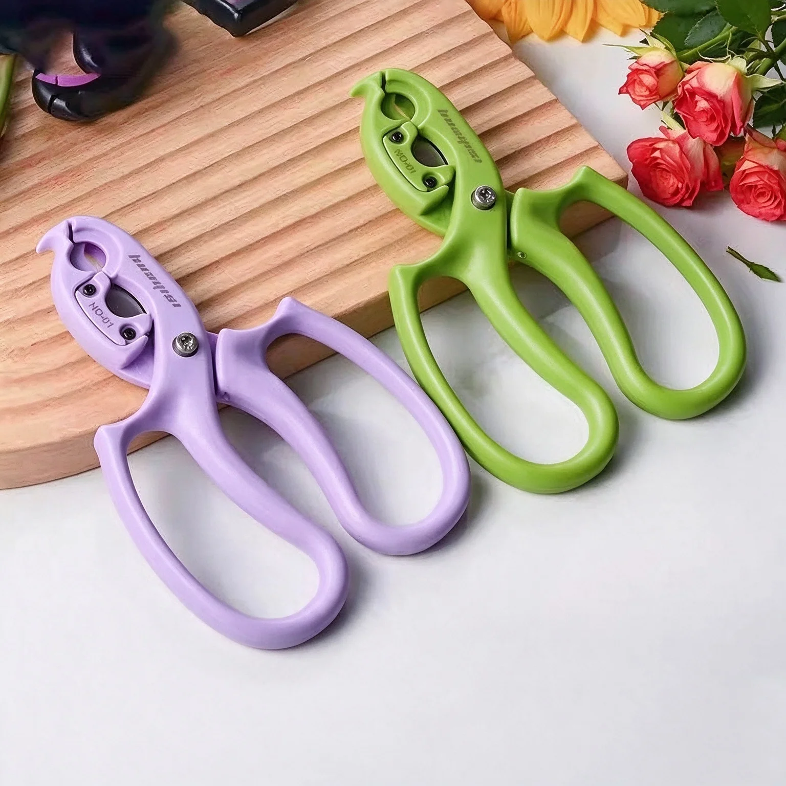 2/1 Piece with Random Color, Multifunctional Floral Scissors, Flower Thorn Remover, Leaf Pruning Shears, Replaceable Blade Garden Tool for Green Plant Trimming