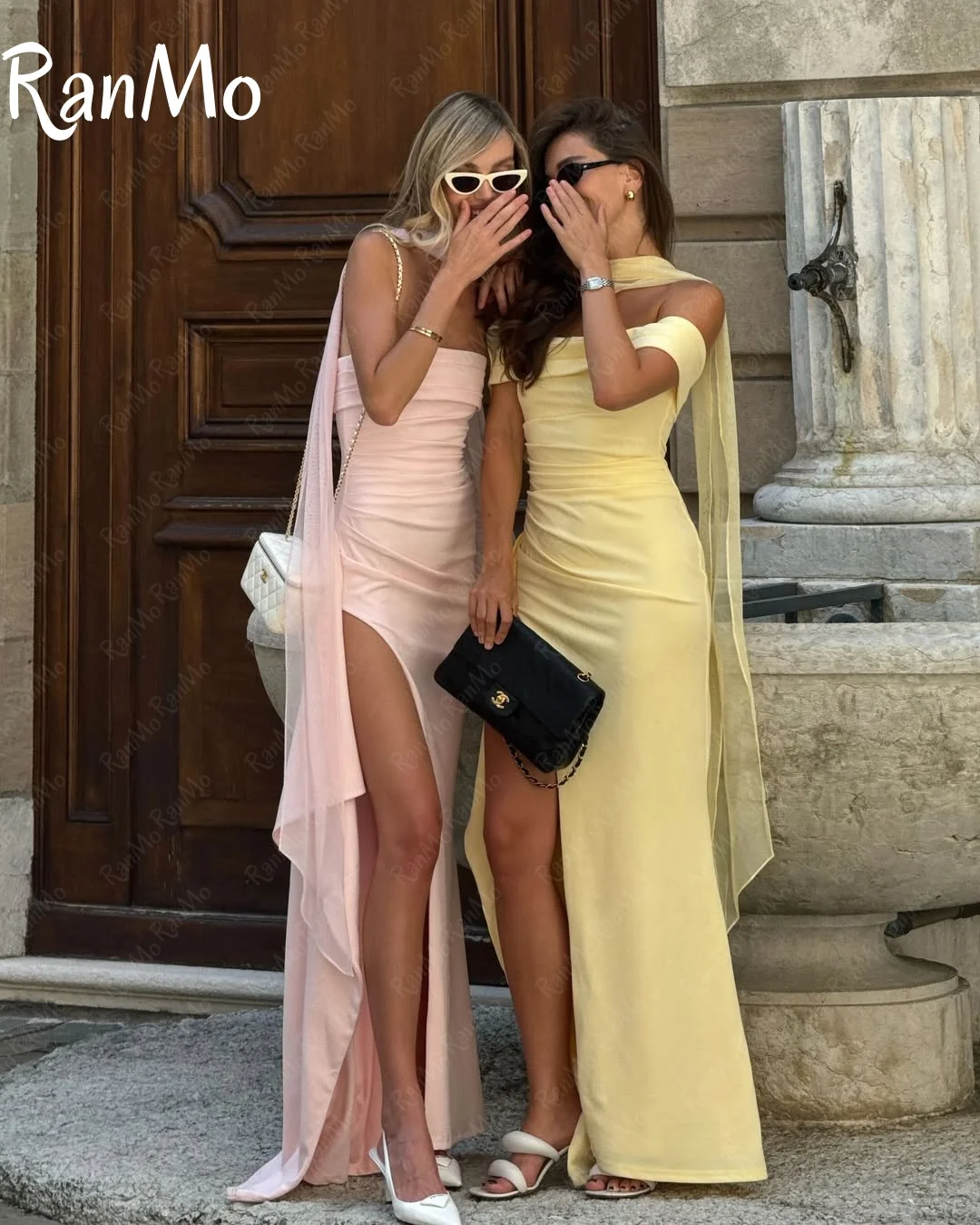 Ranmo Abito da sera elegante a sirena personalizzato Sciarpa con spalle scoperte Senza maniche Forcella laterale Abiti da occasione su misura Abiti da celebrità
