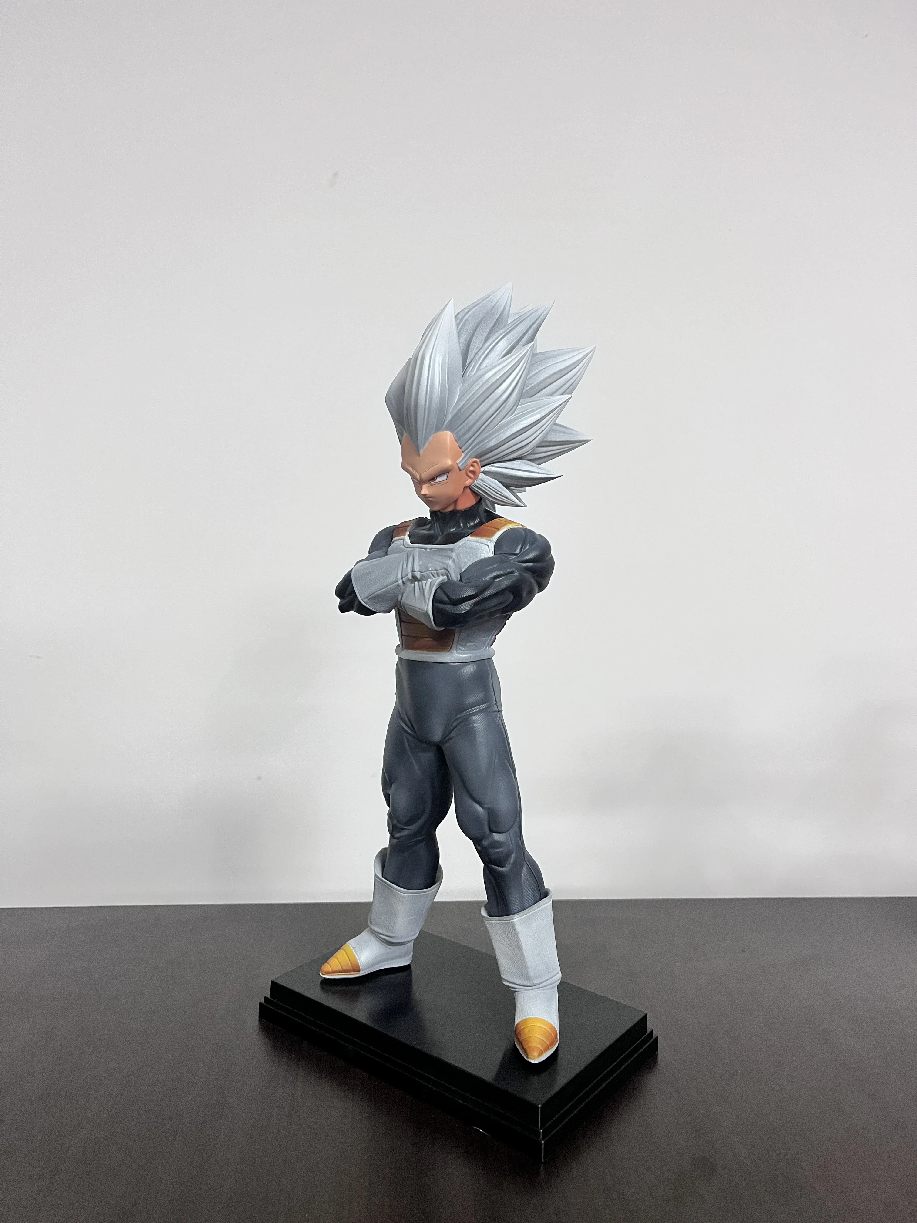 

В НАЛИЧИИ Аниме Dragon Ball SSJ3 Heterochromatic Vegeta модель Super Saiyan 3 Vegeta фигурка ПВХ статуя коллекционная модель игрушки