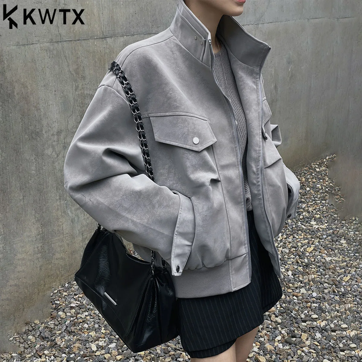 

KWTX 2025 г. женская винтажная замшевая куртка с воротником-стойкой и карманами на молнии, повседневная элегантная однотонная осенне-зимняя уютная новинка